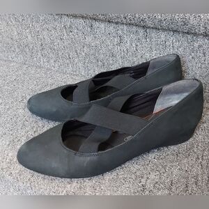 Rockport Black Flats with Elastic Straps